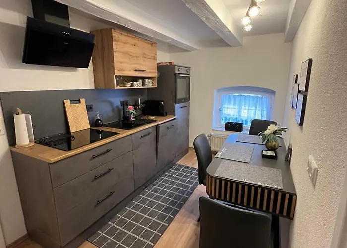 Schöne Ferien-wohnung In Innenstadt Apartment *